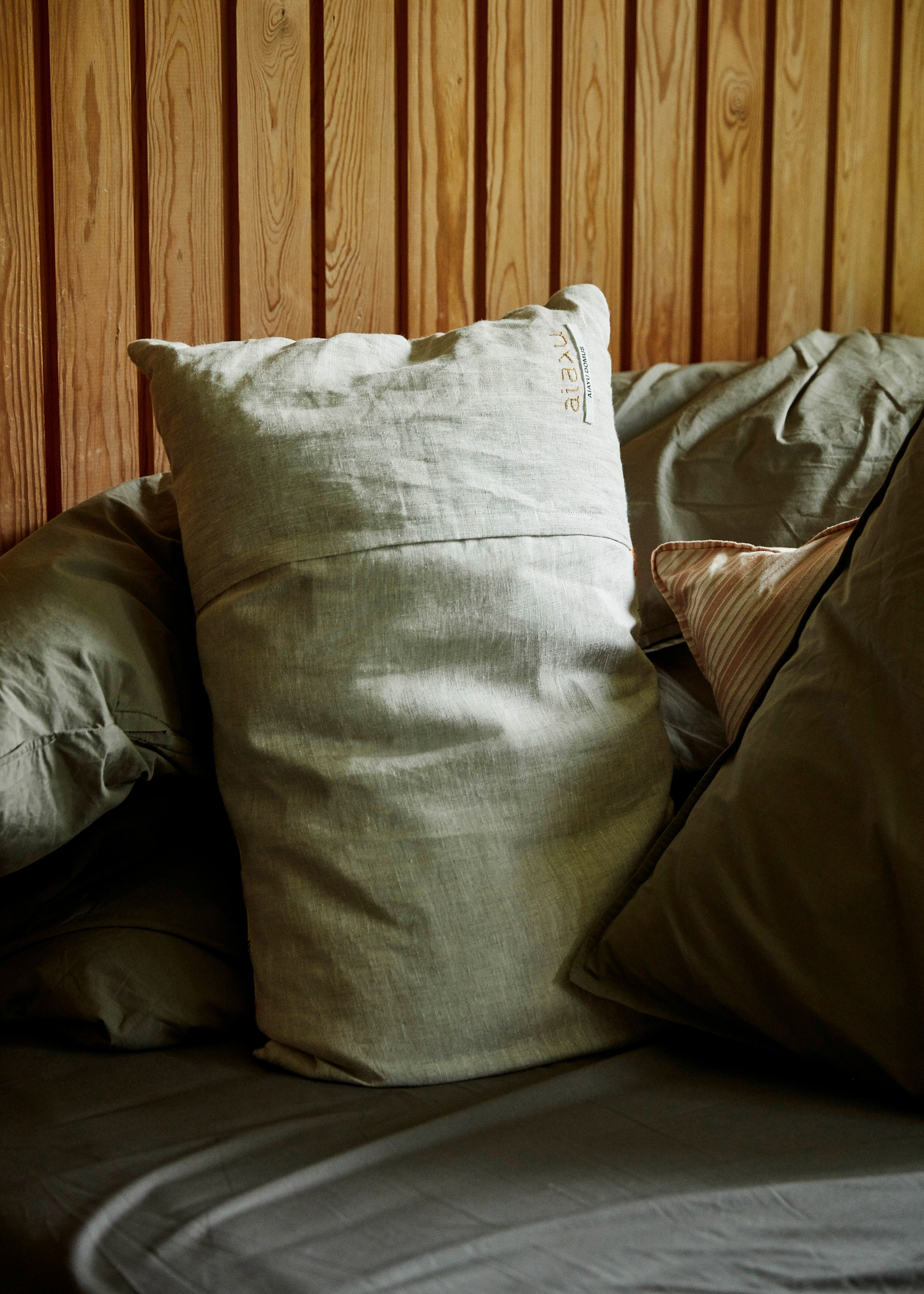 Cushions - Gabriel pillow (40x60)