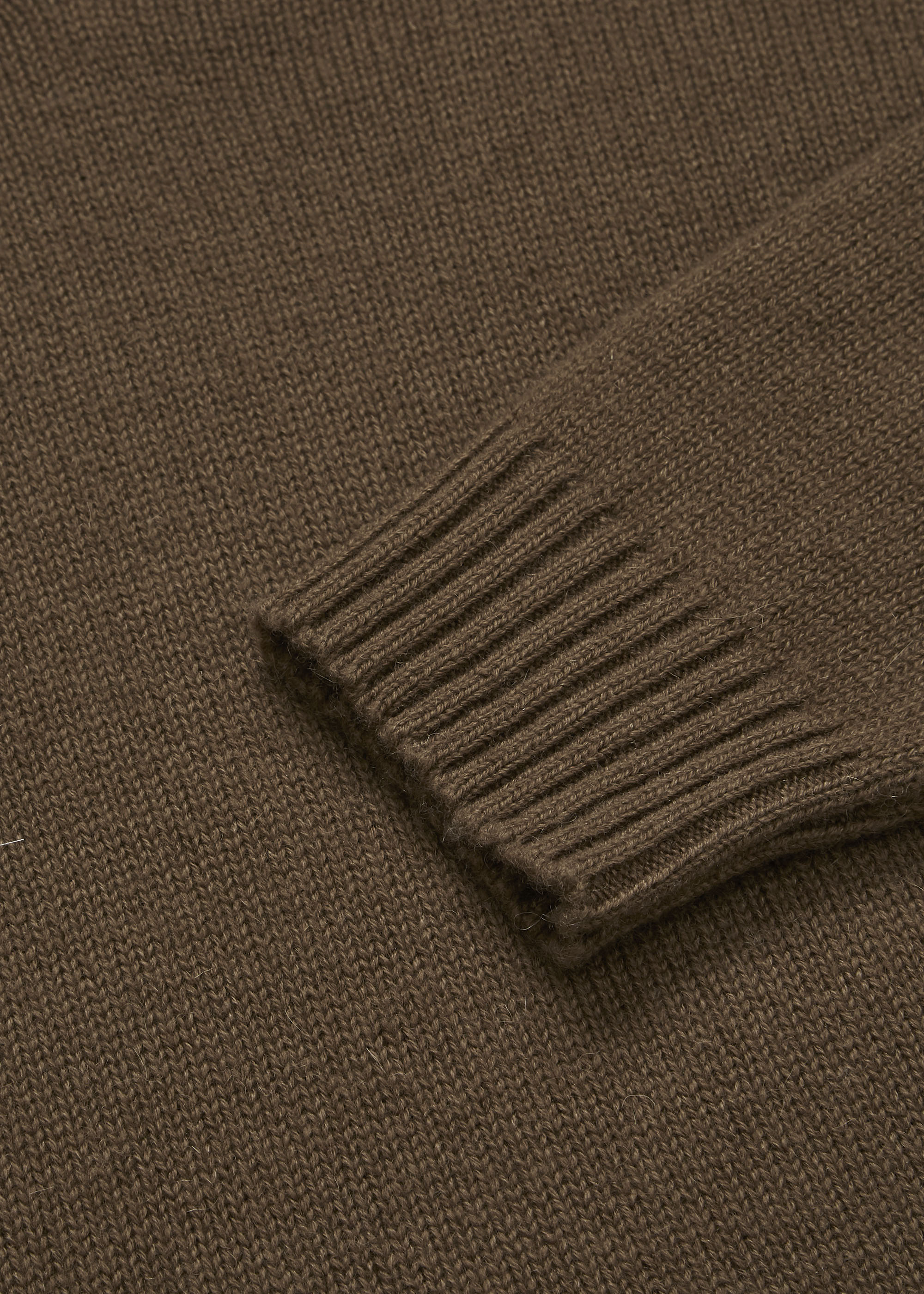 Knitwear - Saga sweater Thumbnail