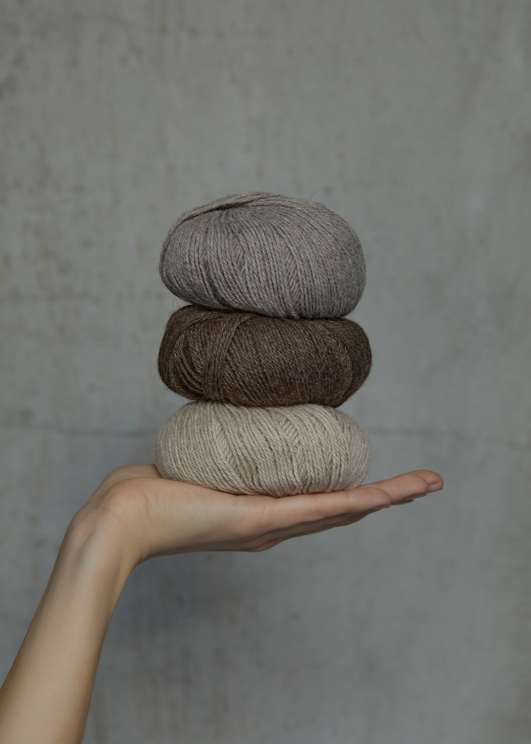AIAYU YARN - Sille Slipover - Knitting Pattern by PetiteKnit Thumbnail
